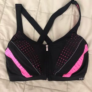 VS Sport Knockout Bra